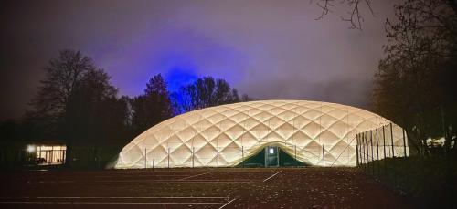 TCF-Traglufthalle bald in Betrieb